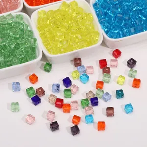 Perles cubes en acrylique colorées de 8mm aspect verre pour bijoux DIY faits main