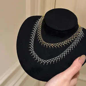 Elegant Mesh Lace Choker Necklace For Women Unique Hollow Geometric Clavicle Chain Alloy Designer Jewelry Accessory Gift