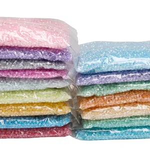 Perline di vetro colorate da 4 mm in sacchetti trasparenti per creazione gioielli DIY