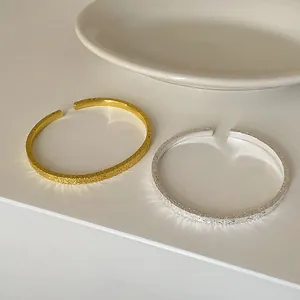 Minimalistischer Gehämmerter Offener Armreif Für Damen 925 Sterlingsilber Plattiert Strukturierter Manschettenarmreif Modeschmuck