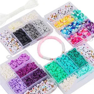Detailansicht von 6mm bunten Polymer-Ton-Perlen und Alphabet-Perlen-Set für DIY-Schmuck