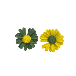 Pair of cute yellow and green daisy brooch pins for women clothing shirt accessories
