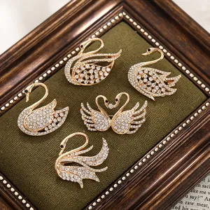 Elegant Alloy Rhinestone Swan Brooch For Women Korean Style Premium Apparel Accessories Gold Silver Sparkling Crystal Animal Pin
