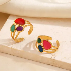Anillos vintage de acero inoxidable dorado con esmalte de colores y diseño ovalado retro