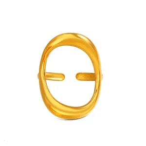 Minimalistischer vergoldeter Edelstahlring mit großem ovalem, hohlem Design.