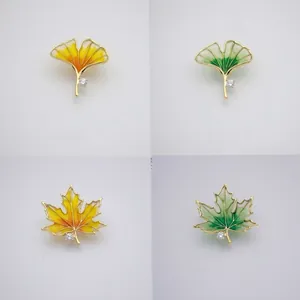 Elegante Legierung Ginkgo Ahornblatt Brosche Anstecknadel Für Damen Strass Verlauf Emaille Anstecknadel Mode Schmuck Zubehör