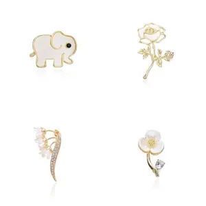 Elegantes Muschelbroschen-Set mit Elefant, Rose und Blumendesign für Damenmäntel.