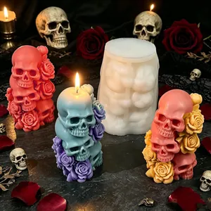 Vista dettagliata dello stampo in silicone a 3 teschi con candele a rosa per Halloween