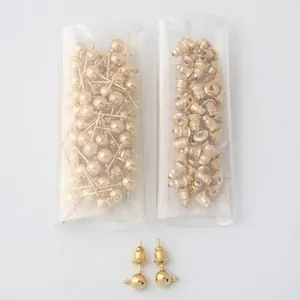 Goldene Kugelohrstecker mit Schlaufen und Verschlüssen für handgefertigten DIY-Schmuck