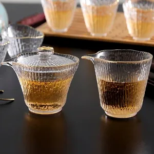Élégant service à thé en verre martelé avec bordure dorée incluant Gaiwan et Gongdao Cup
