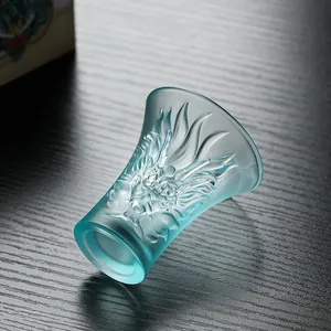 Nationale Stijl Creatieve Glazen Theekop Met 3D Drakenreliëf Gematteerde Master Kop Voor Traditionele Thee Ceremonie Met Cadeauverpakking