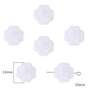 Vista dettagliata di perle a quadrifoglio in vetro traslucido da 10mm per fai da te