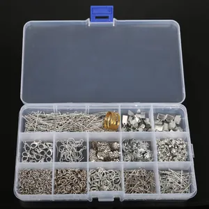 Vue détaillée du kit de fabrication de bijoux avec fermoirs homard et crochets