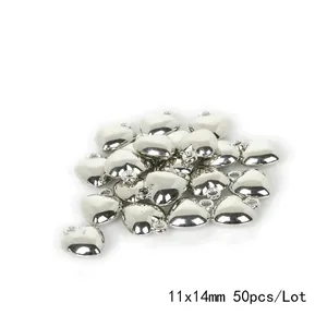 Detailweergave van 11x14mm zilveren hartvormige kralen van CCB-plastic voor sieraden