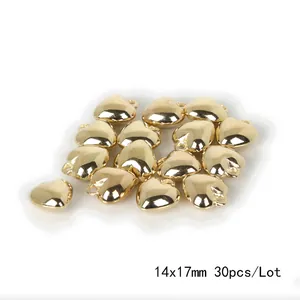 Gedetailleerd overzicht van 14x17mm gouden hart CCB plastic kralen voor sieraden