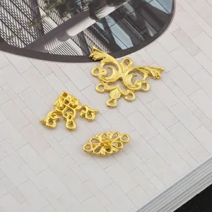 Ciondoli in Metallo a Forma di Fiore e Nuvola in Stile Antico per Creazione di Collane Orecchini Forniture per Gioielli Oro Argento