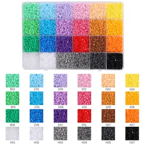 24 Farben bunte Bügelperlen Set mit SKU-Farbcodes für DIY Bastelarbeiten