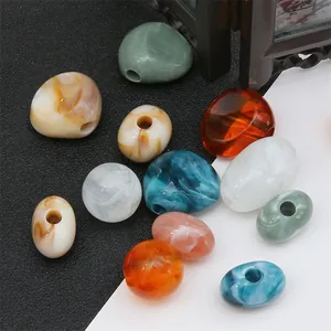 Farbenfrohe Acrylperlen mit großem Loch und Bernsteinmuster für DIY-Schmuck und Accessoires