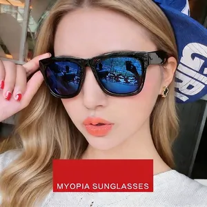 Trendy women's square frame myopia sunglasses with reflective blue mirrored lenses
