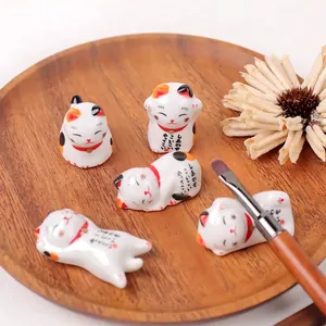 Japanese Ceramic Lucky Cat Nail Art Pen Holder Cute Maneki Neko Brush Rest Rack For Gel Polish Painting Pen Desktop Decor