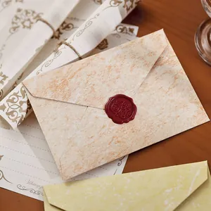 Vintage Briefumschlag Set mit Marmormuster und rotem 'For You' Wachssiegel