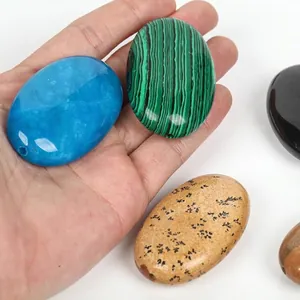 Ovale Natursteinperlen für die DIY-Schmuckherstellung mit Malachit- und Achatmustern