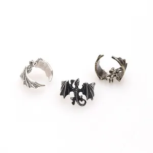 Vintage punk style dragon rings with adjustable wings in silver and bronze colors.