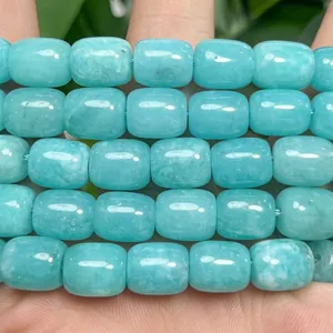 Detailansicht von 8x12mm Amazonit-Jade-Fassperlen für die DIY-Schmuckherstellung.