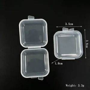 Transparent plastic storage box detail showing dimensions 3.5x3.8x1.8cm and weight 3.3g