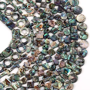 Perle di conchiglia naturale di abalone iridescente in varie forme per gioielli fai da te