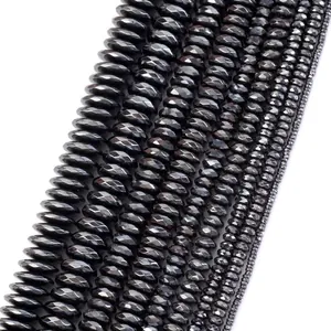 Detailansicht von facettierten Hämatit-Abakus-Perlen mit metallischem Glanz für Schmuck DIY