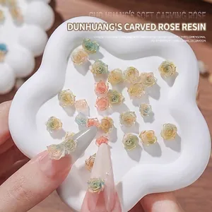 Estilo Chino Dunhuang 3D Relieve Resina Rosa Camelia Decoraciones de Uñas Degradado Borde Dorado Flor Manicura Charms