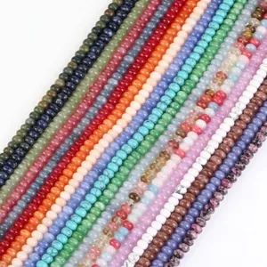 Detailansicht von 5x8mm Naturstein-Abstandsperlen in verschiedenen Farben für Schmuck