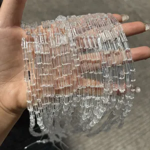 Detailopname van natuurlijke Braziliaanse bergkristal rechthoekige kralen voor DIY sieraden