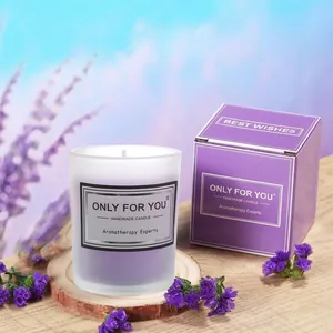 Elegante set de regalo de vela aromática de lavanda púrpura en tarro esmerilado