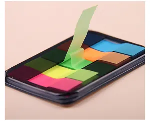 Detailansicht der lichtdurchlässigen PET-Haftnotizen mit Flexibilität und Farben.