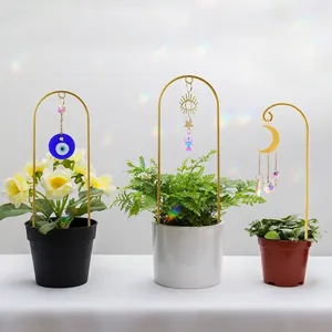Elegante set di 3 paletti da giardino in metallo dorato e cristallo acchiappasole