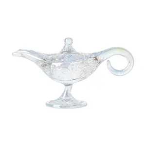 Adorno de lámpara mágica de cristal iridiscente con elegantes motivos en relieve