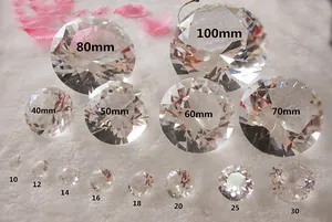 Diamants en cristal K9 de différentes tailles allant de 10 mm à 100 mm