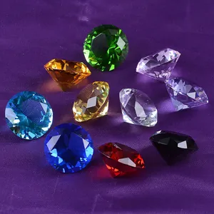 Sortierte 30mm bunte Kristallglasdiamanten für Heimdekoration und Bastelarbeiten.