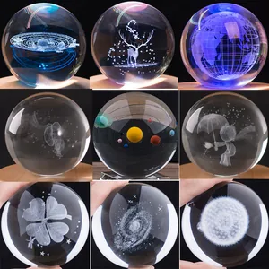 Colección de esferas de cristal grabadas en 3D con el Principito y temas de galaxias