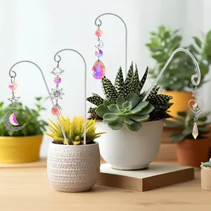 Set di 4 picchetti da giardino con cristalli acchiappasole per decorare piante