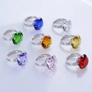 Ensemble de 8 ronds de serviette en cristal diamant pour décoration de table d'hôtel