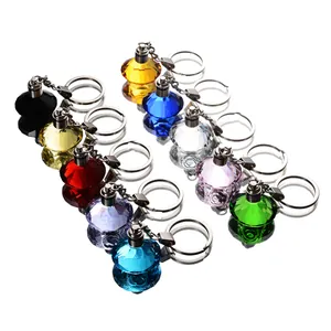 Kreativer Led Bunter Licht Weißer Kristall Diamant Schlüsselanhänger Facettiertes Glas Schmuck Schlüsselbund Metallring Schlüsselhalter Ornament