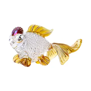Statuetta in vetro soffiato a forma di pesce rosso con pinne ambrate per arredamento