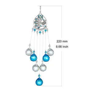 Pfauen-Kristall-Sonnenfänger mit blauen und klaren geschliffenen Perlen, 220 mm lang.