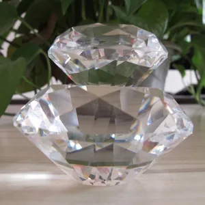 Große klare, facettenreiche Kristallglas-Diamanten für elegante Wohndeko und Bastelarbeiten
