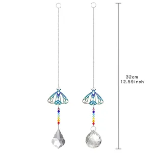 Handgemachter Regenbogen-Motte Kristall-Sonnenfänger mit bunten Perlen für den Garten