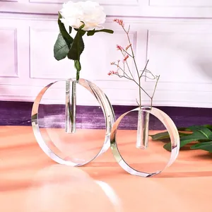 Modernes rundes Kristallvasen-Set mit minimalistischem kreisförmigem Design