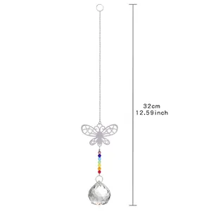 Detailansicht des Schmetterling-Kristall-Sonnencfängers mit einer Gesamtlänge von 32 cm